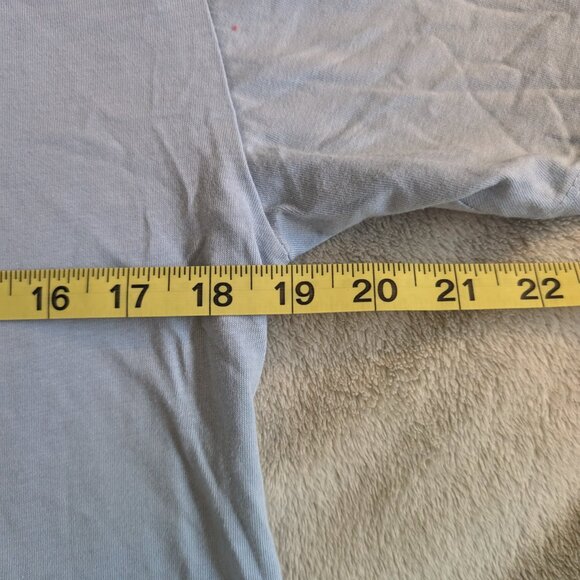 RED LION INN T SHIRT NEW WOMEN'S S Tee Blue Red Stockbridge Massachusetts Gift - Picture 2 of 5